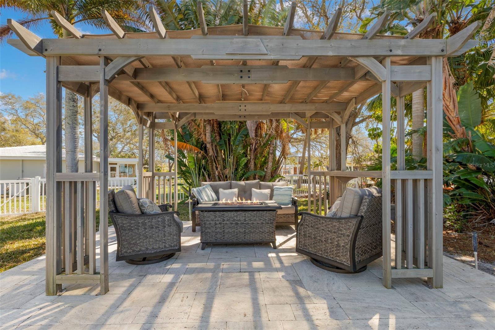 DUNEDIN SHORES SUB - Residential