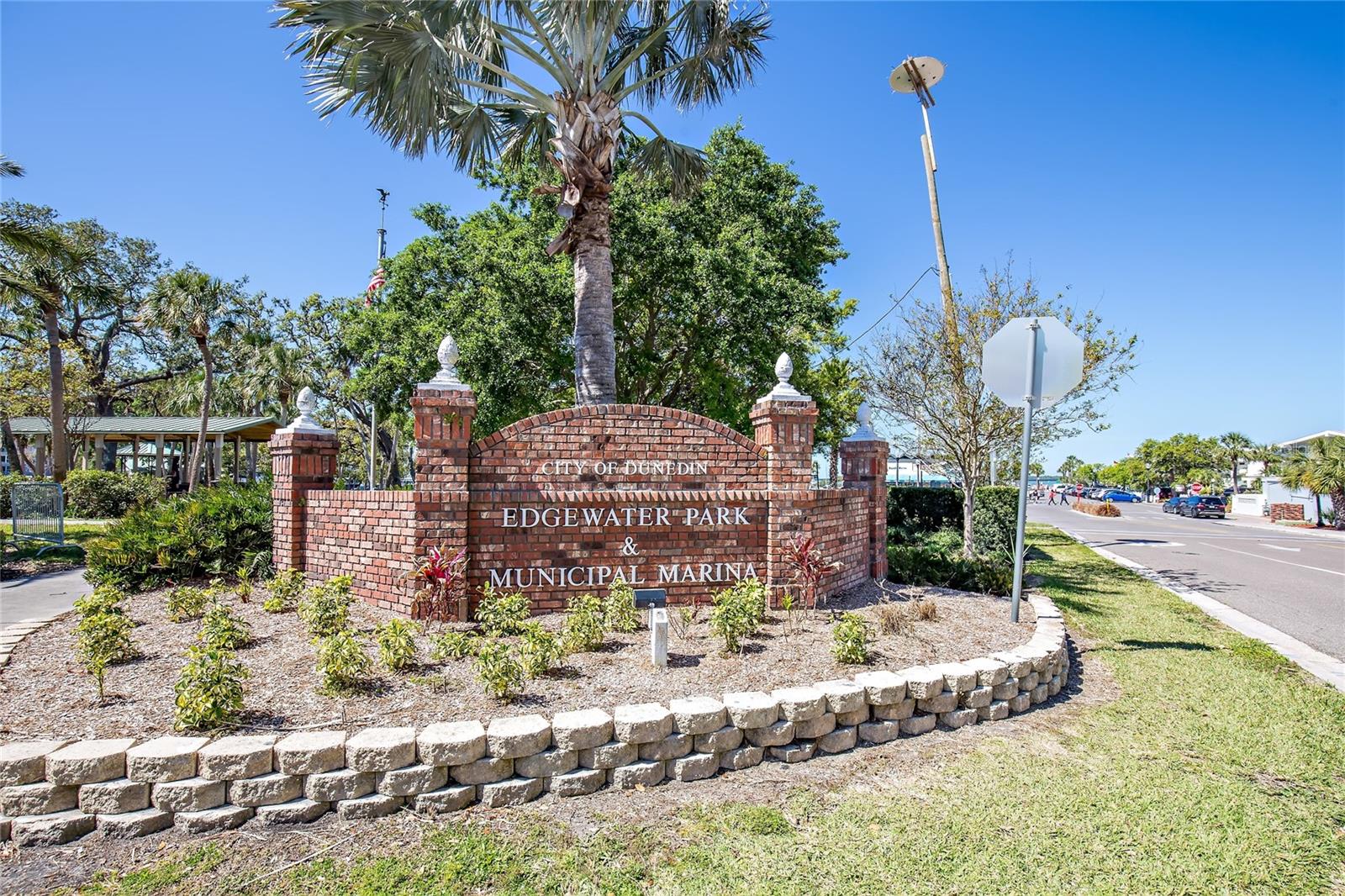 DUNEDIN SHORES SUB - Residential