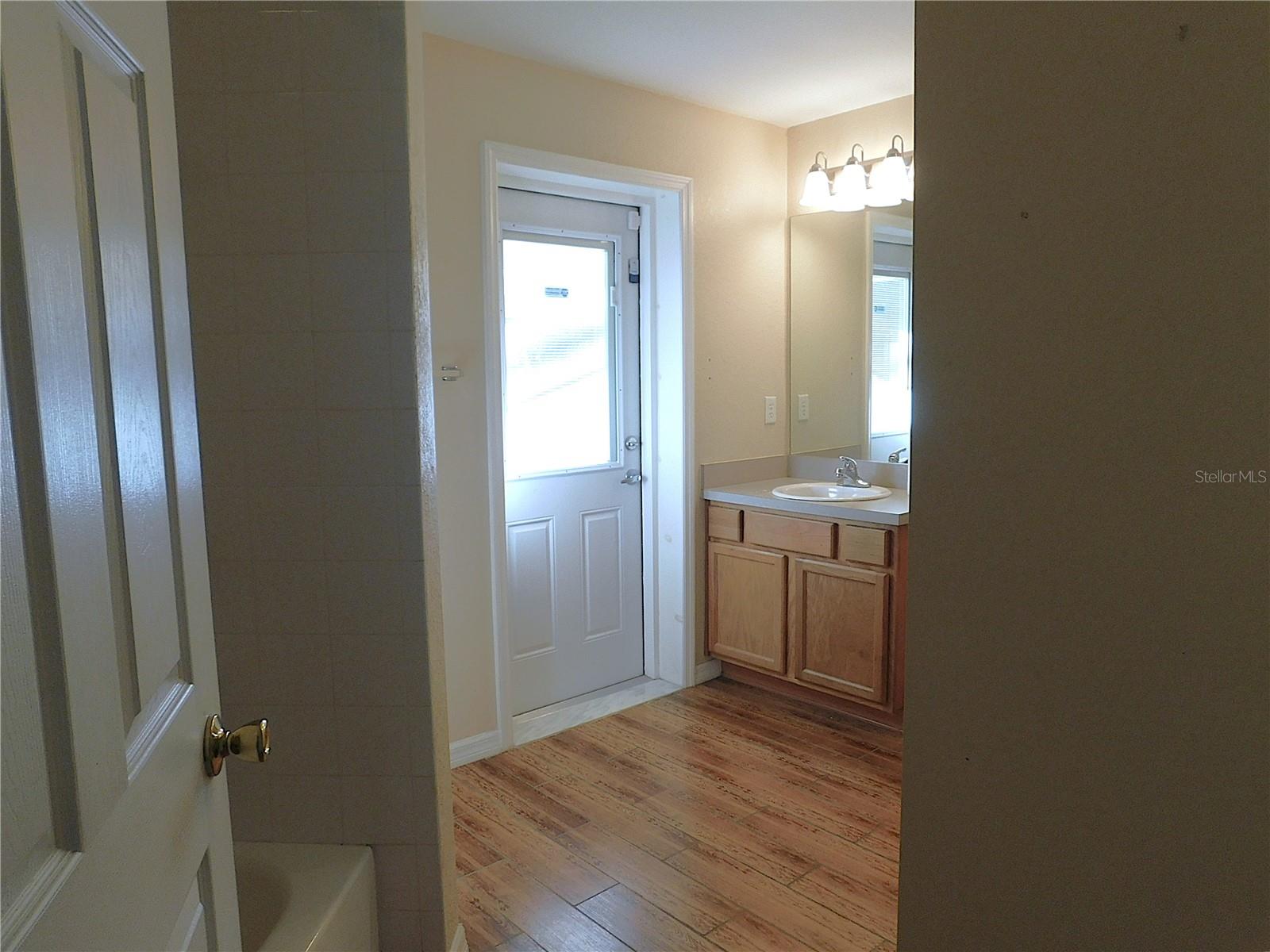 SILVER SPRINGS SHORES EAST - Residential