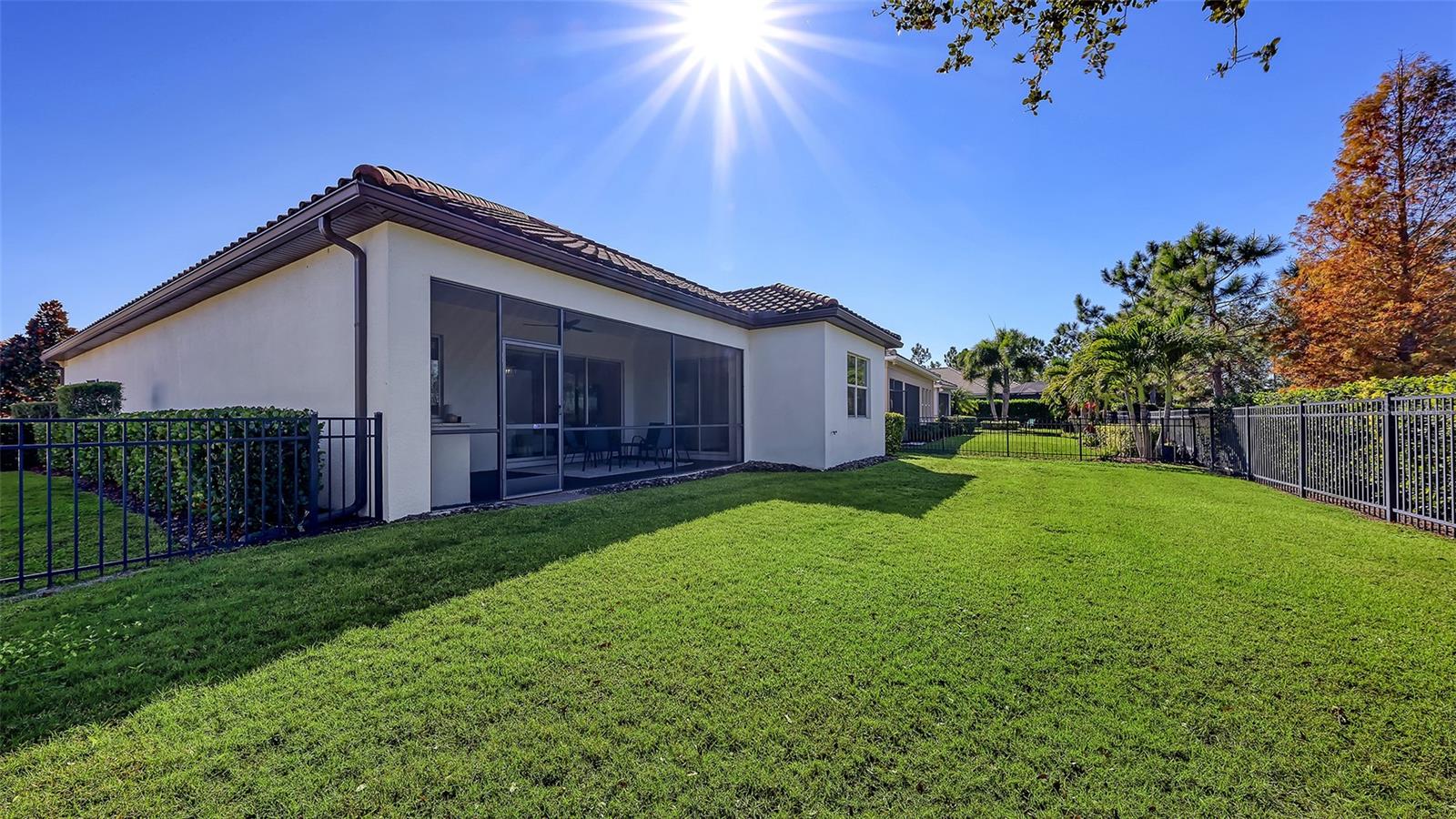 ARBOR GRANDE - Residential