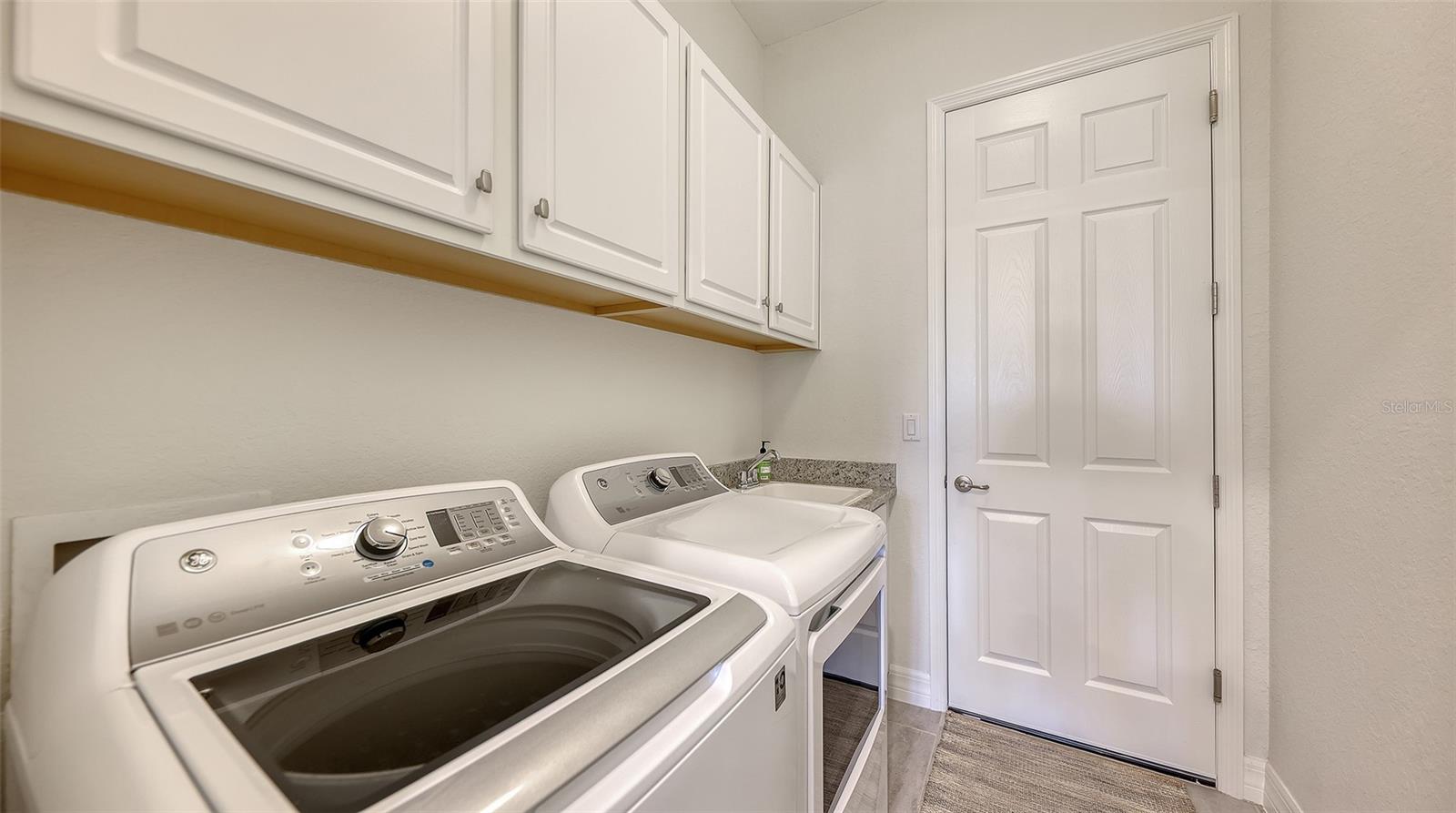 ARBOR GRANDE - Residential