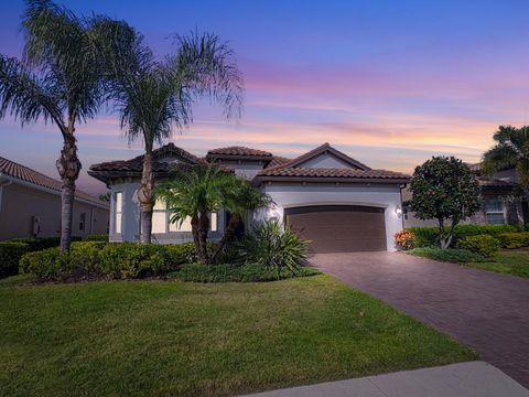 Photo of 12115 Perennial Place, Lakewood Ranch, FL 34211 (MLS # A4676441)