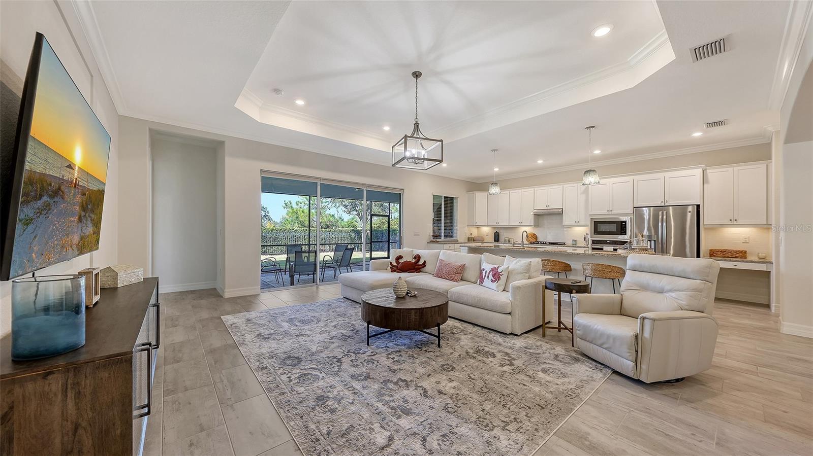 ARBOR GRANDE - Residential