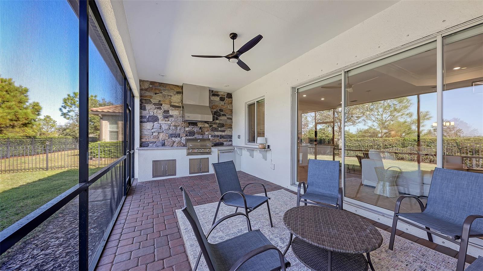 ARBOR GRANDE - Residential