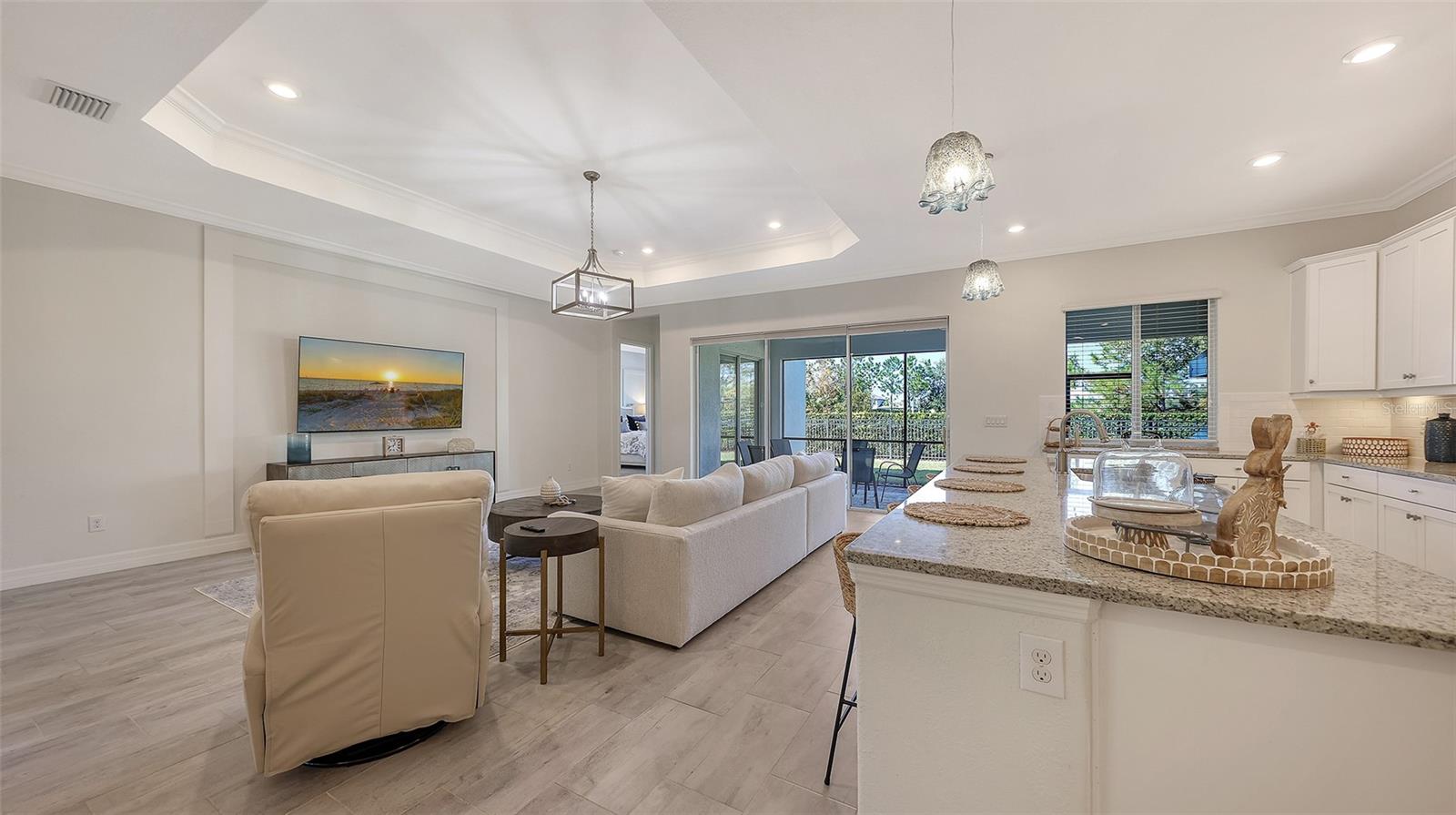 ARBOR GRANDE - Residential