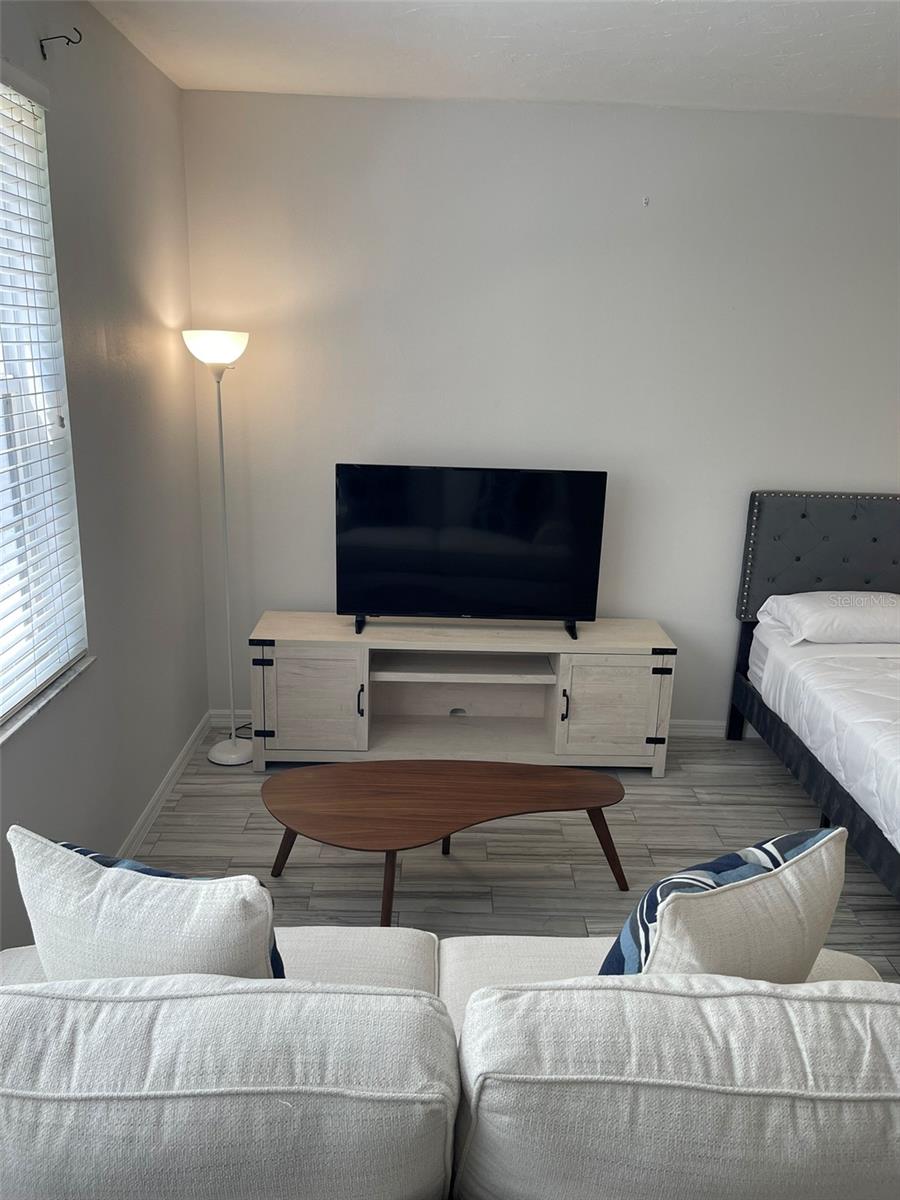 ACADEMY RESORT LODGE - Residential Lease