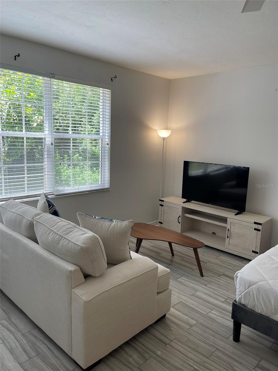 ACADEMY RESORT LODGE - Residential Lease