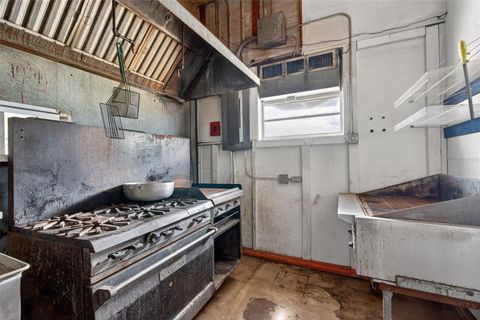 Tiny photo for 800 S Us 301, Summerville, FL 33585 (MLS # OM721700)