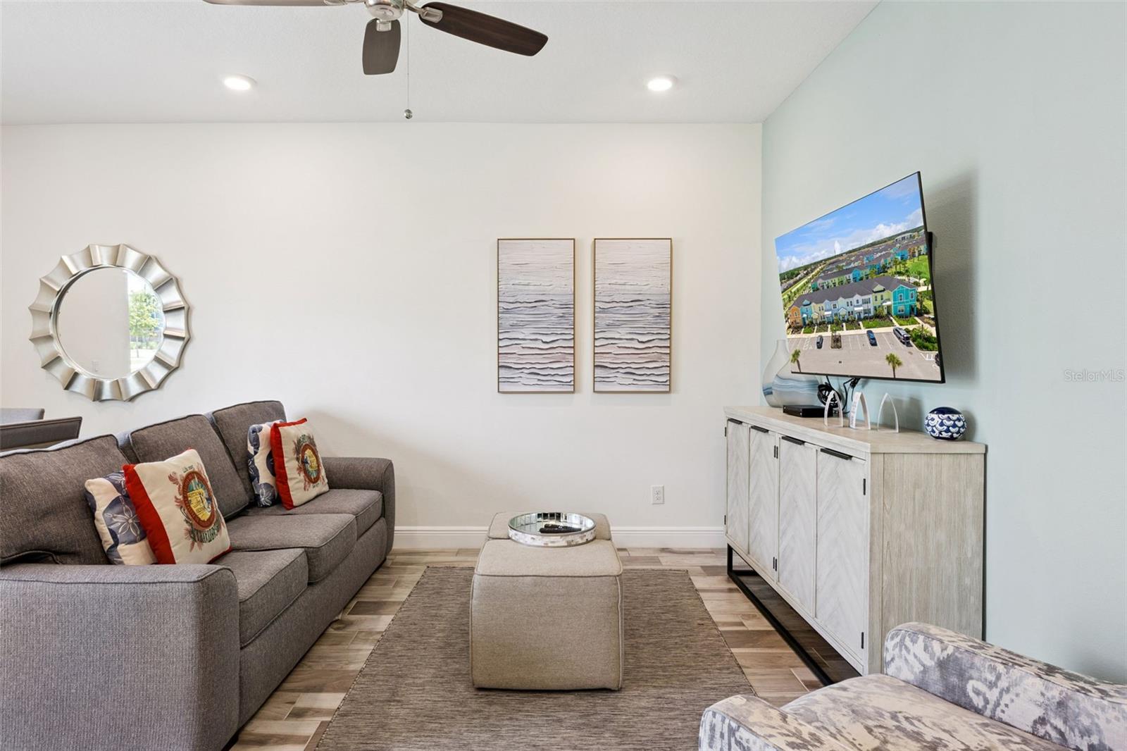 MARGARITAVILLE, ROLLING OAKS - Residential