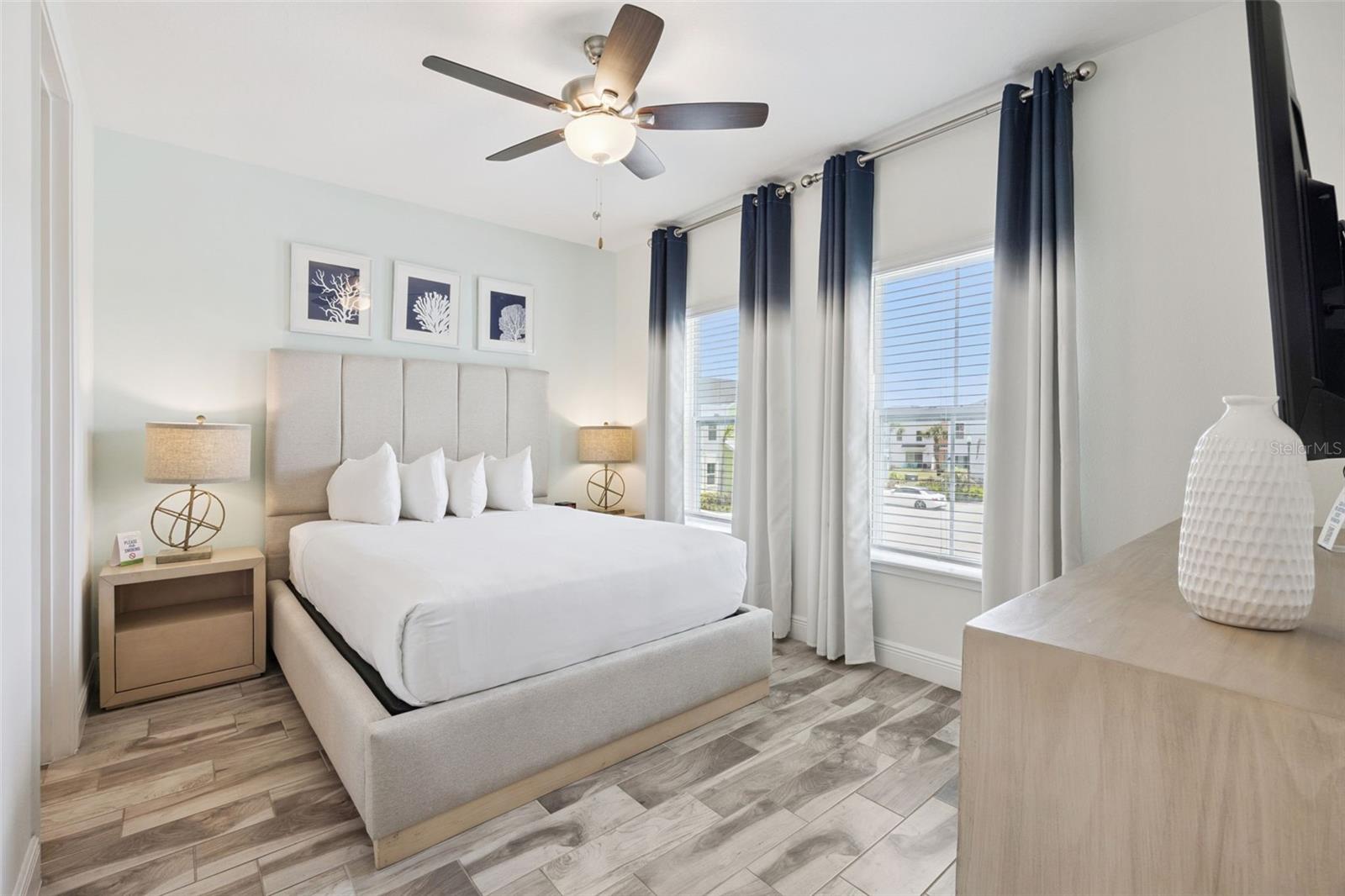 MARGARITAVILLE, ROLLING OAKS - Residential