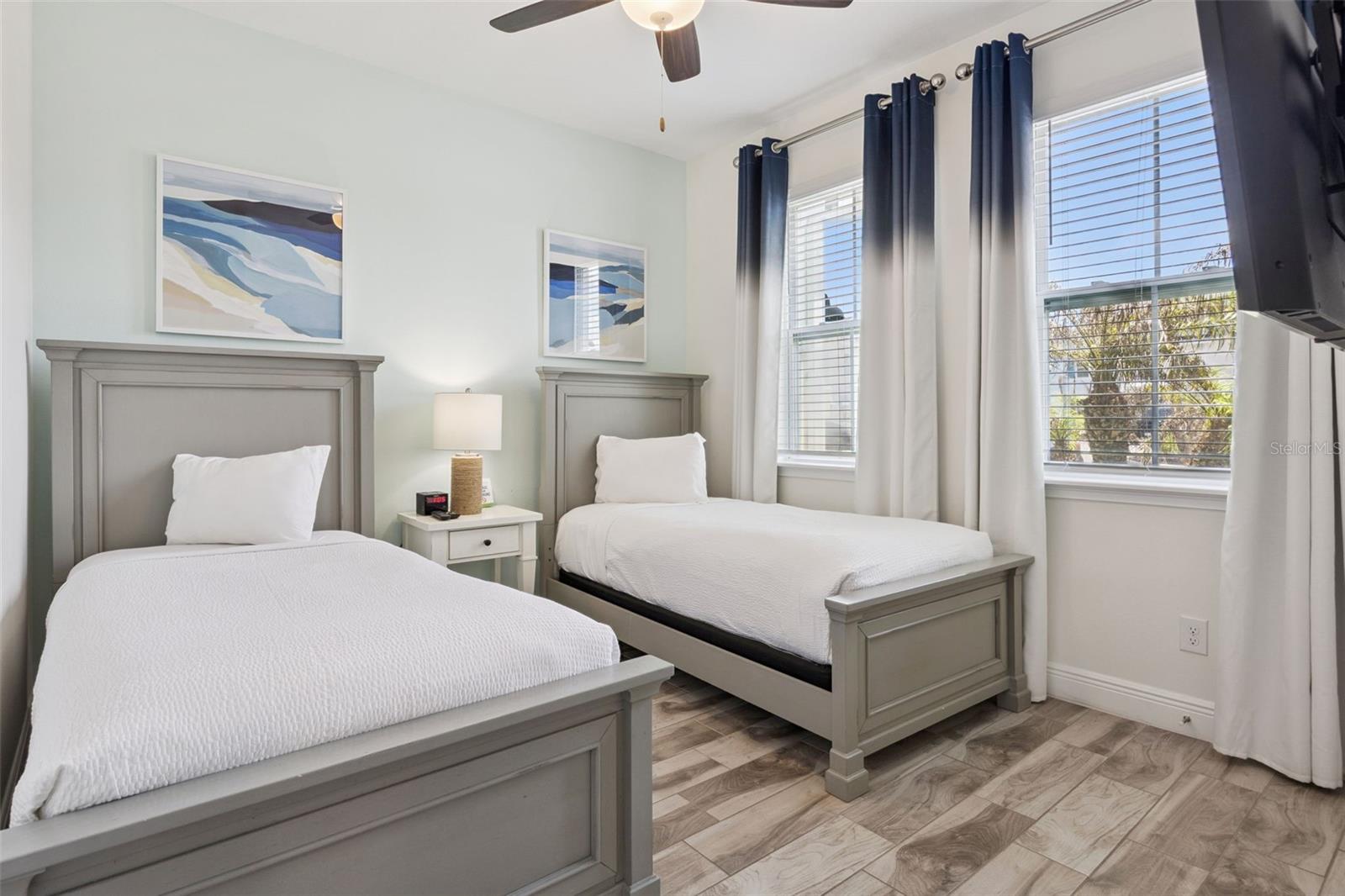 MARGARITAVILLE, ROLLING OAKS - Residential