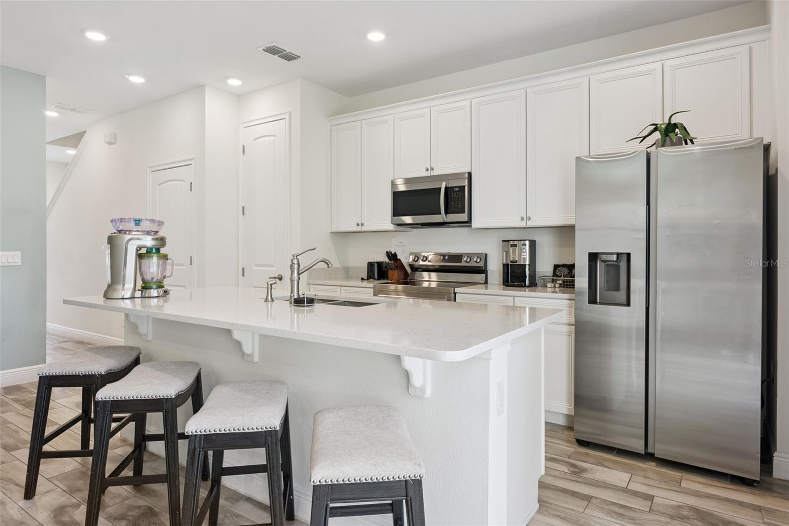 MARGARITAVILLE, ROLLING OAKS - Residential