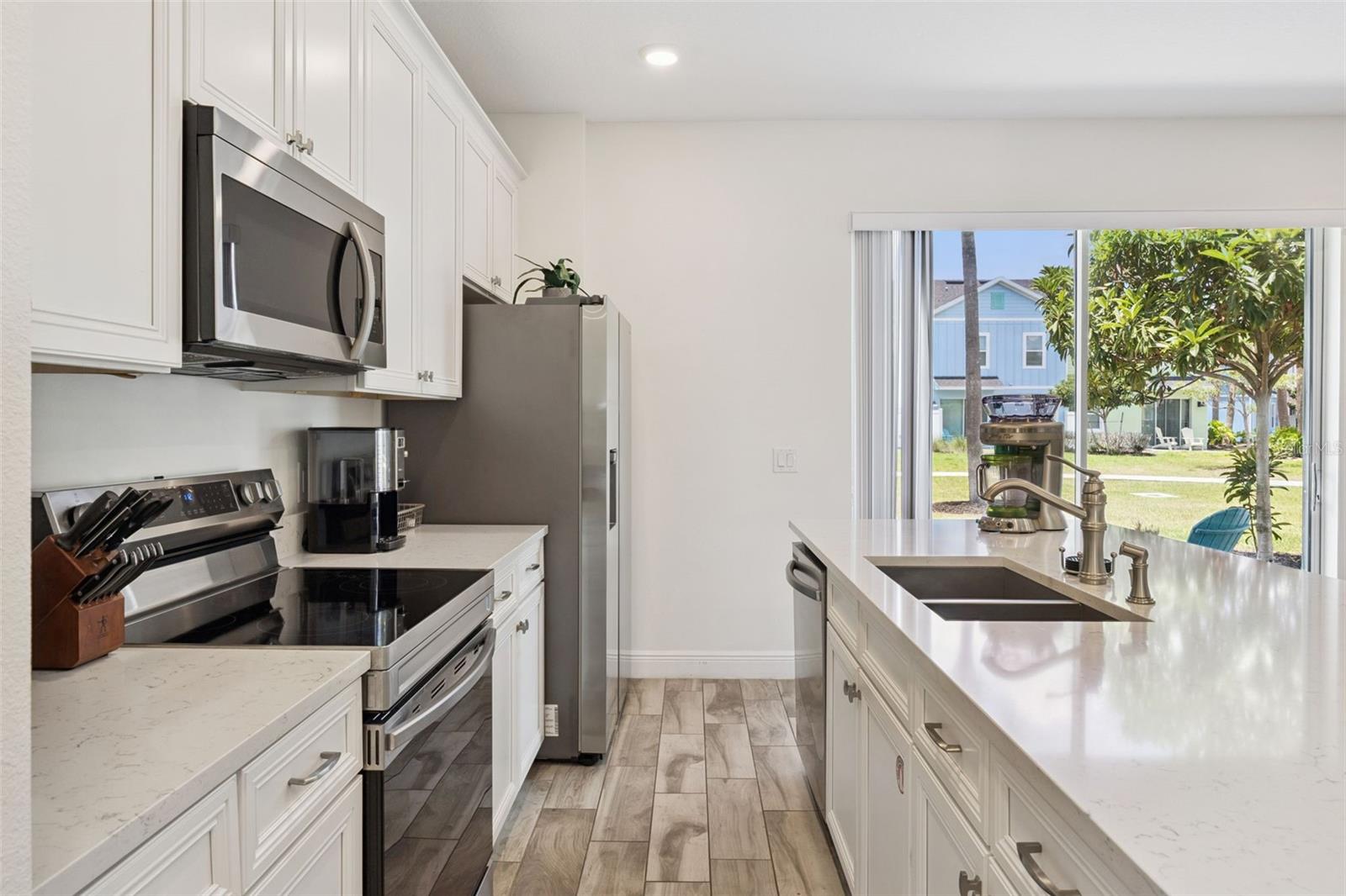 MARGARITAVILLE, ROLLING OAKS - Residential
