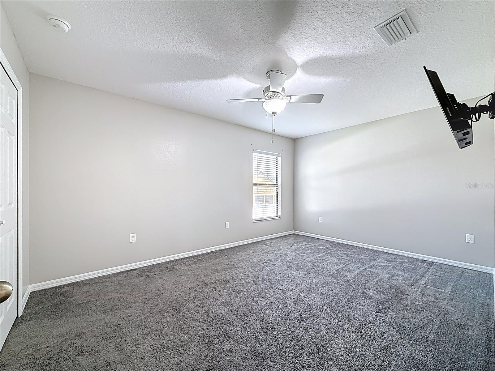 OAK LANDING - Residential