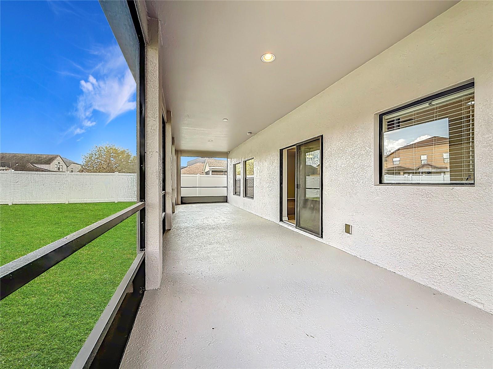 OAK LANDING - Residential