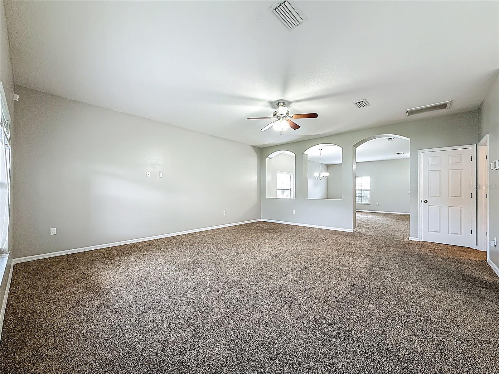 OAK LANDING - Residential