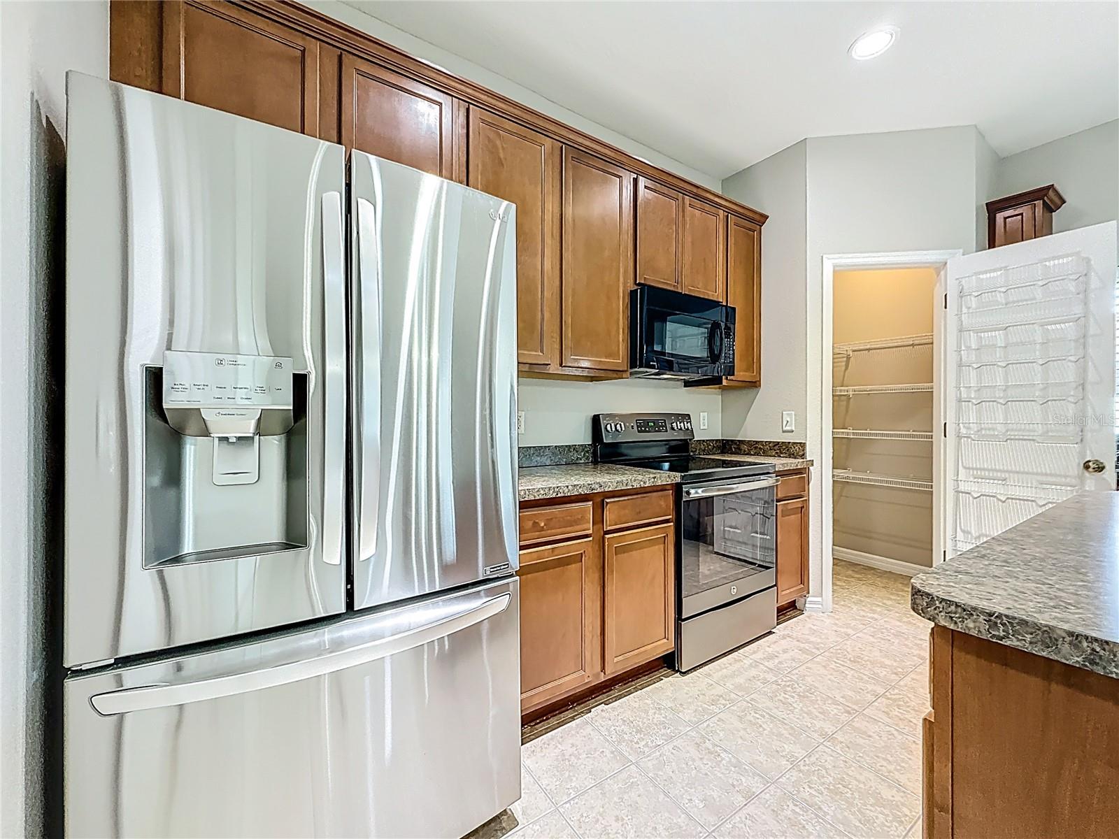 OAK LANDING - Residential