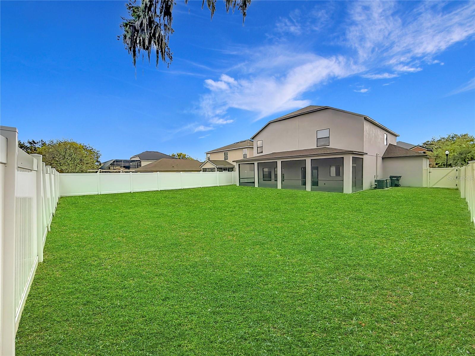 OAK LANDING - Residential