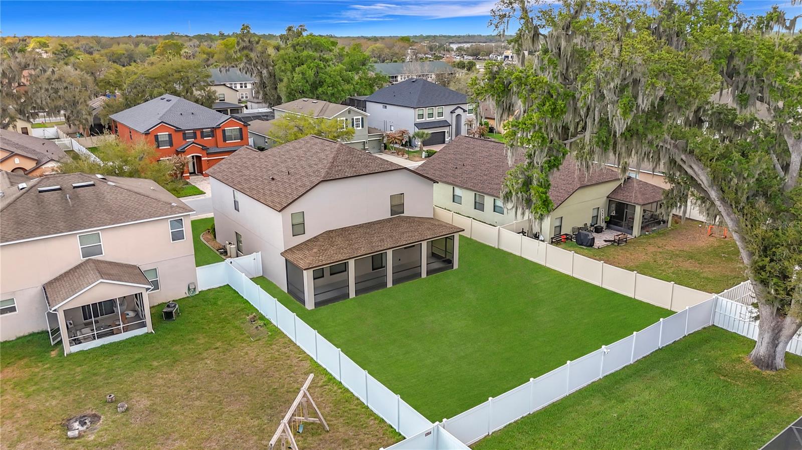 OAK LANDING - Residential