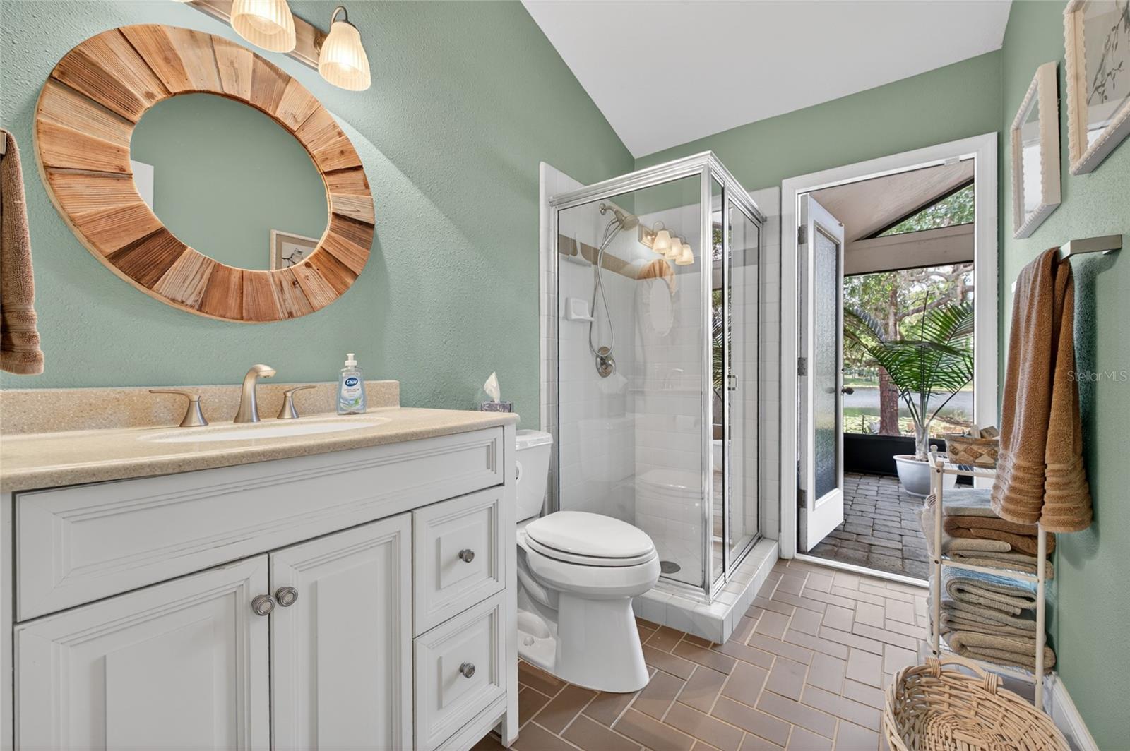 ESTATE HOMES AT BRADFORD COVE - Residential