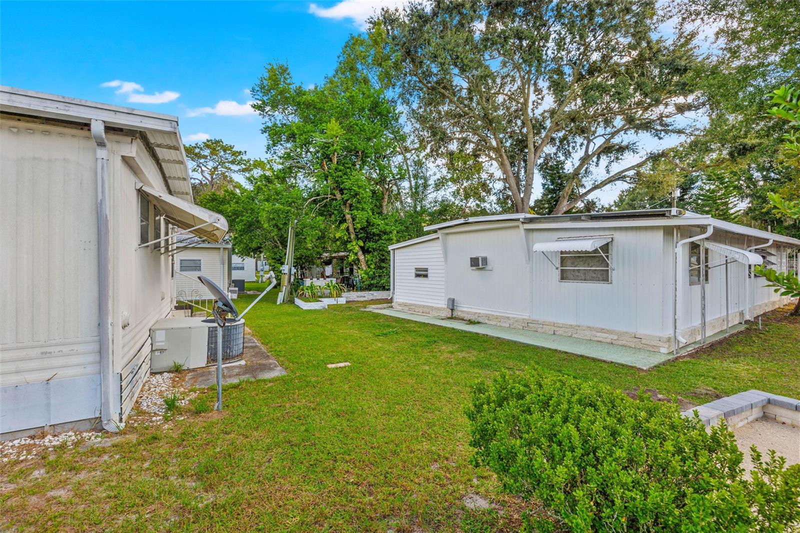 TROPICAL PARK - Residential