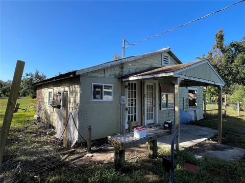 A home in PUNTA GORDA