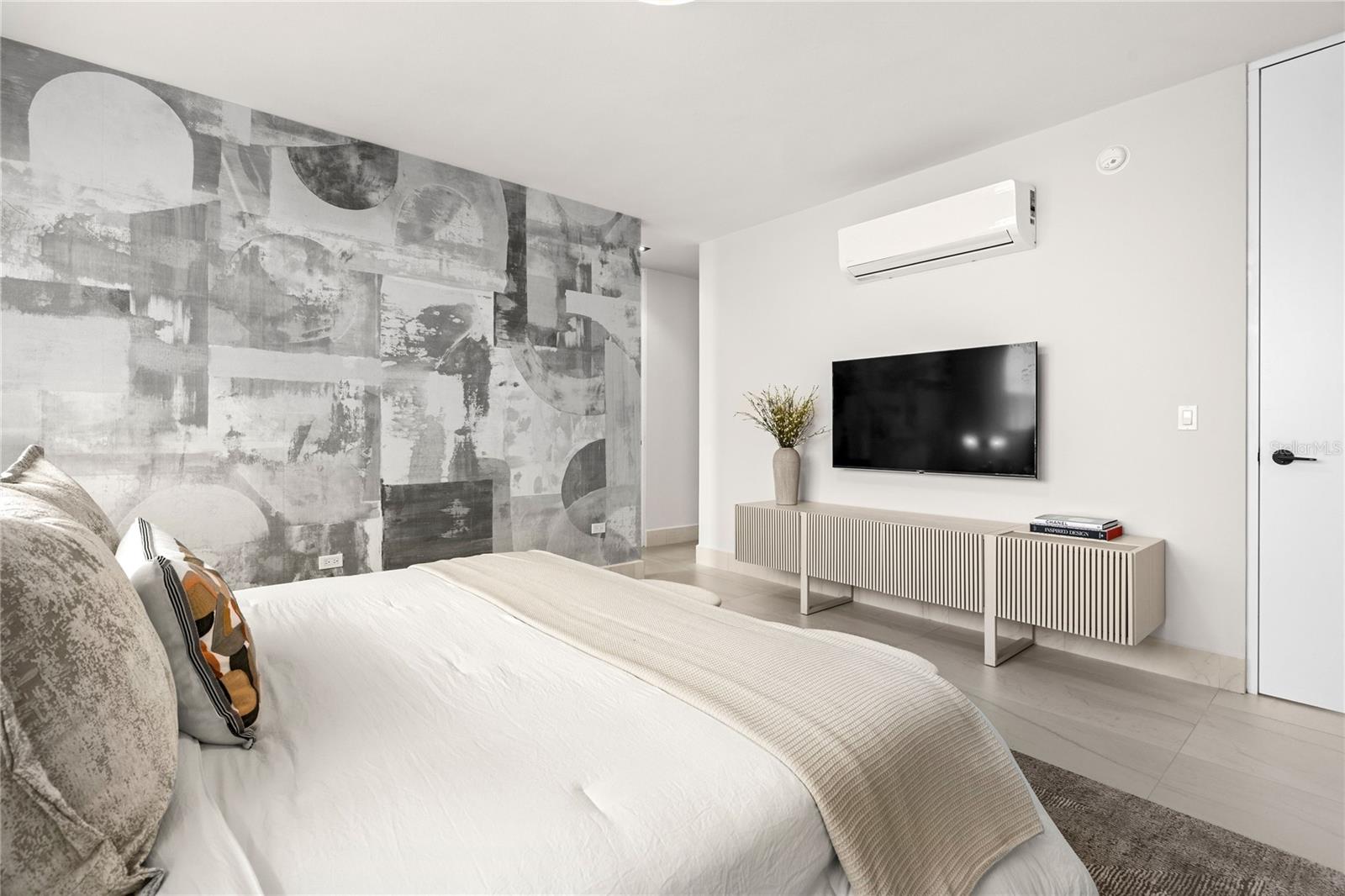 RIVIERA SUNSET AND THE ESTATES - Residential