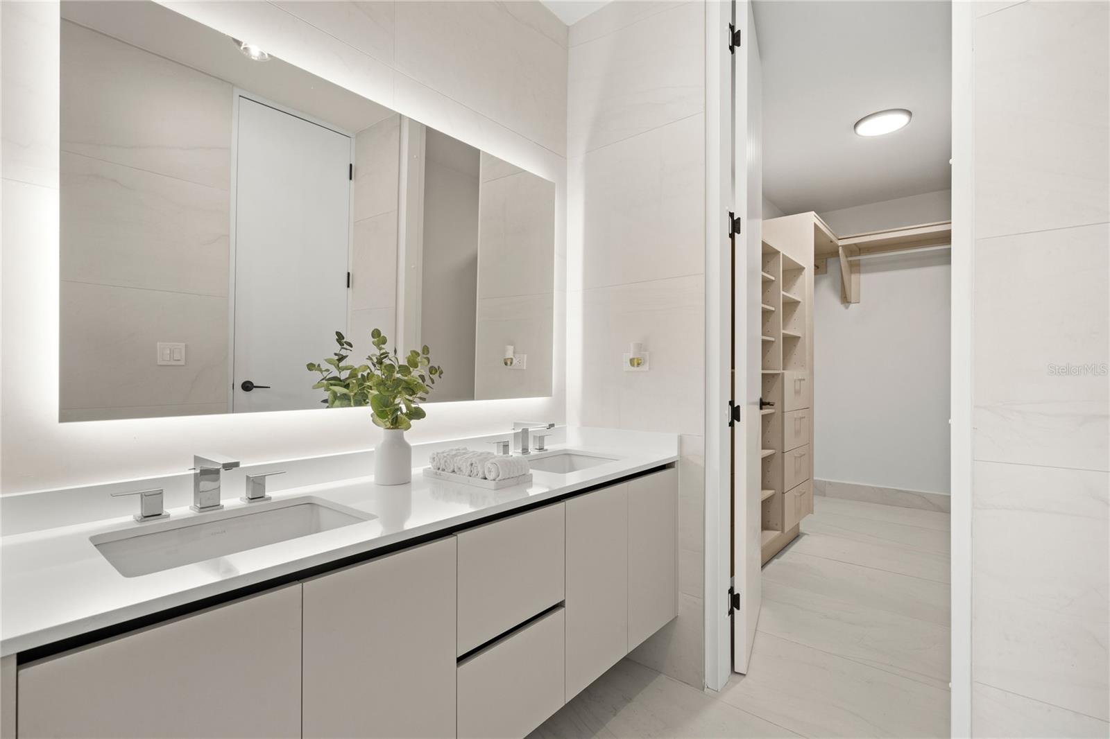 RIVIERA SUNSET AND THE ESTATES - Residential