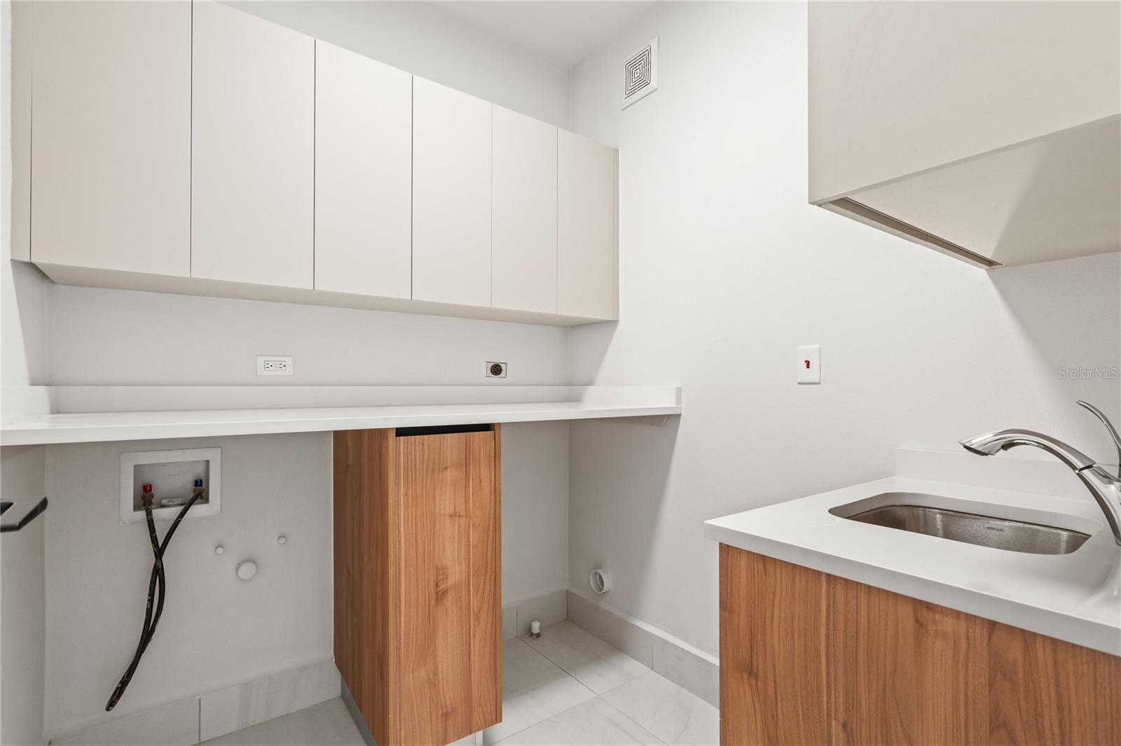 RIVIERA SUNSET AND THE ESTATES - Residential