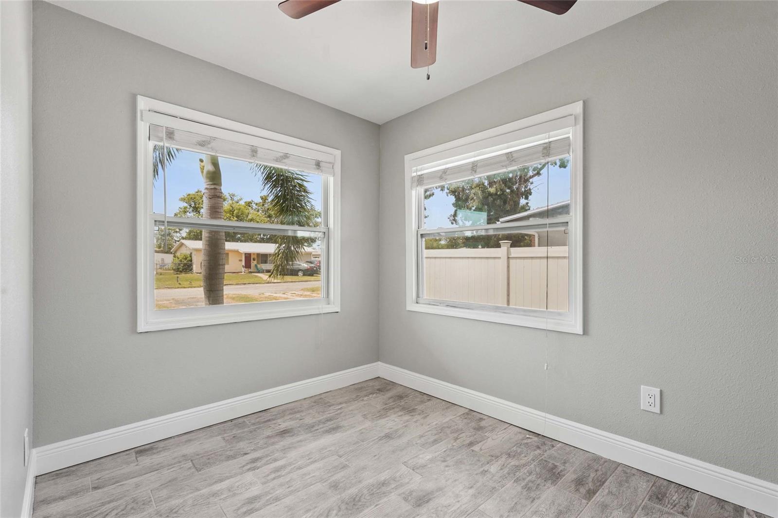 POINCIANA PARK - Residential