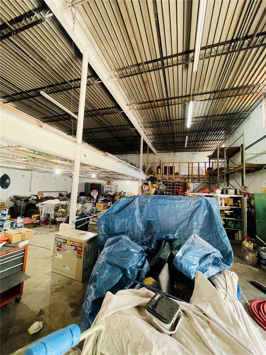 DREW PARK RE OF - Commercial Lease