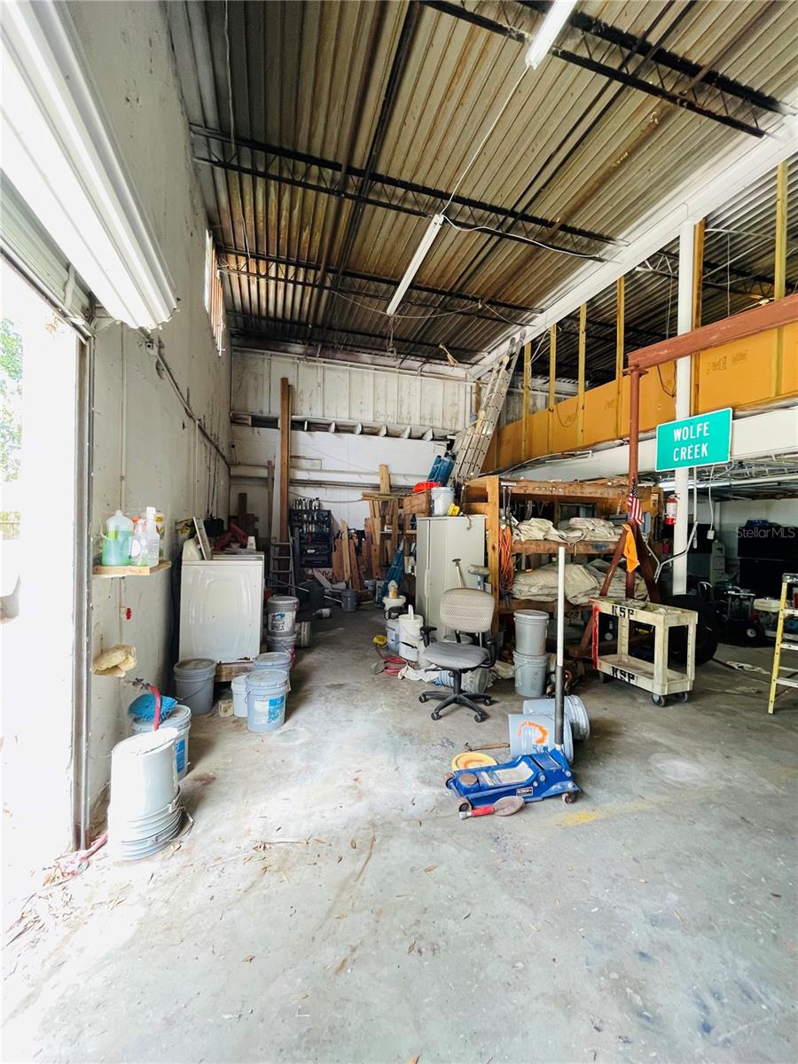 DREW PARK RE OF - Commercial Lease