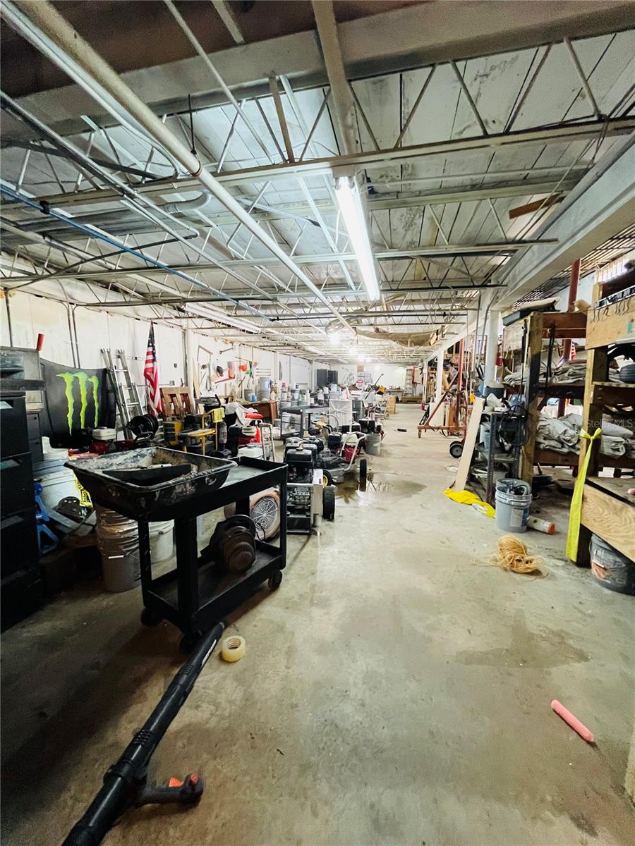 DREW PARK RE OF - Commercial Lease