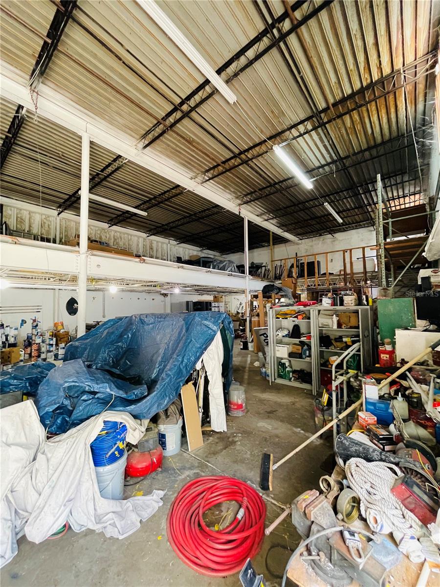 DREW PARK RE OF - Commercial Lease