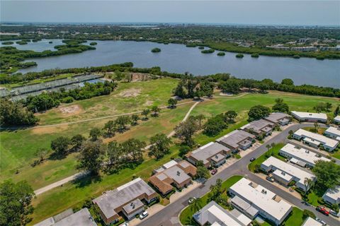 A home in SEMINOLE