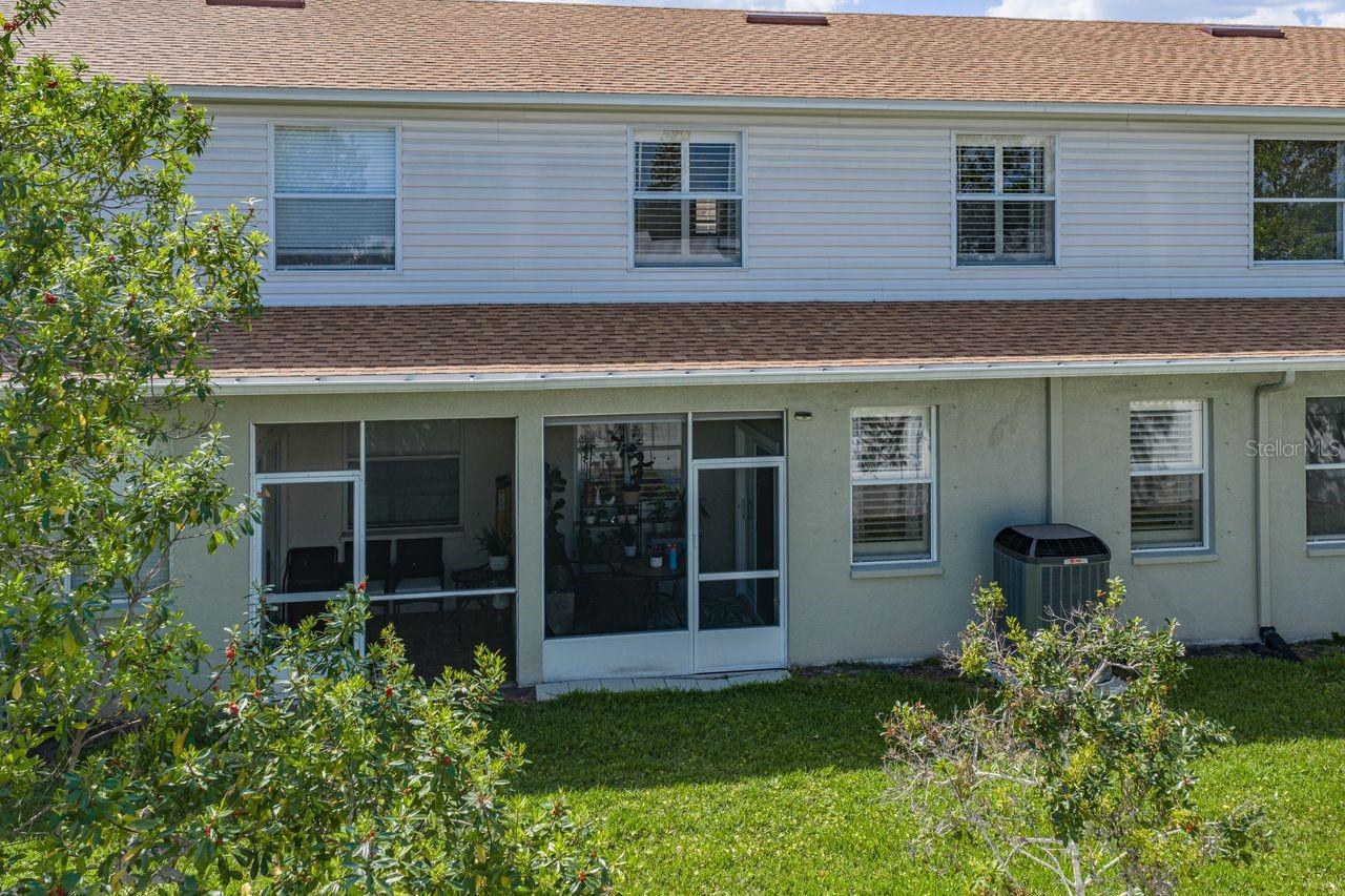 HERITAGE OAKS TOWNHOMES - Residential