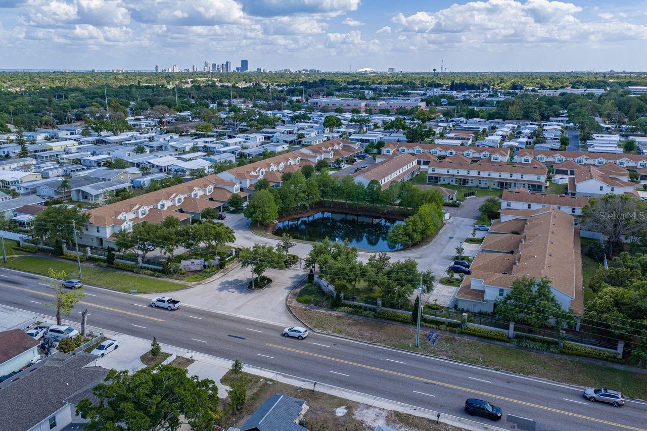 HERITAGE OAKS TOWNHOMES - Residential
