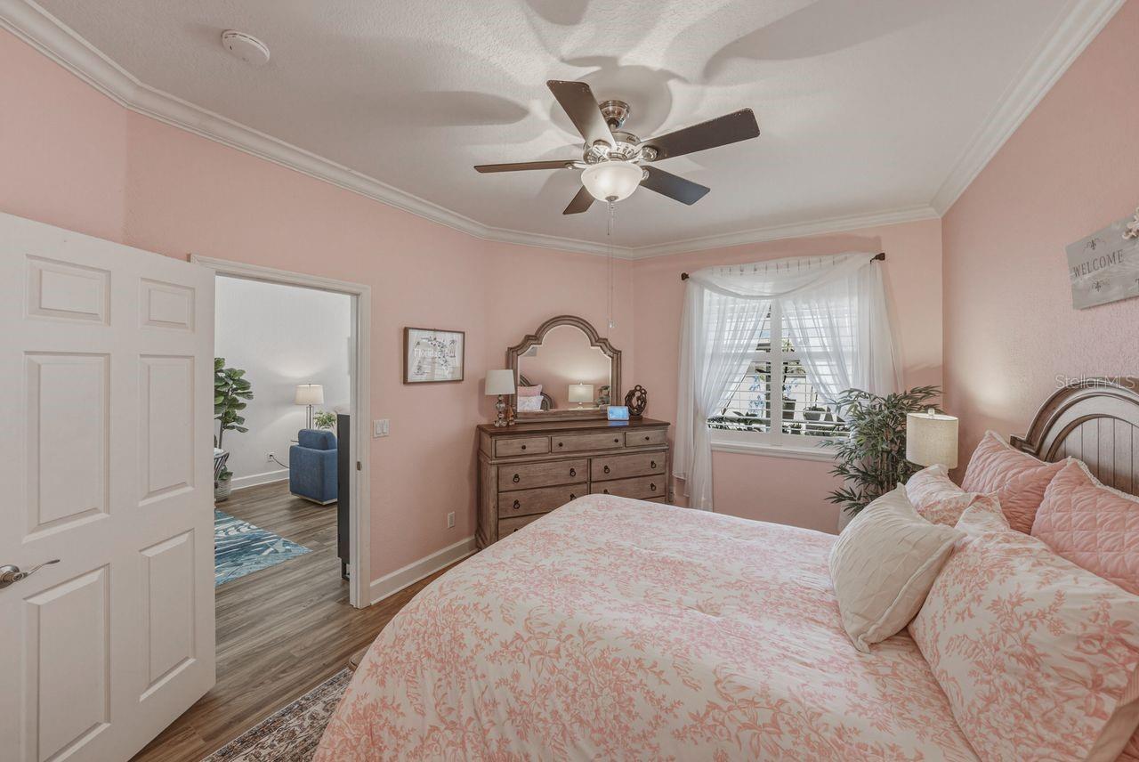 HERITAGE OAKS TOWNHOMES - Residential