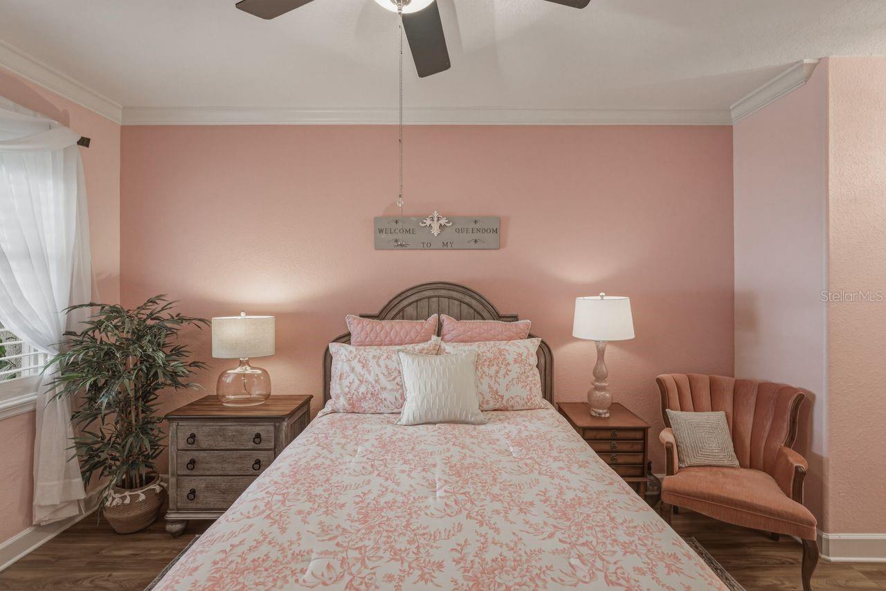 HERITAGE OAKS TOWNHOMES - Residential