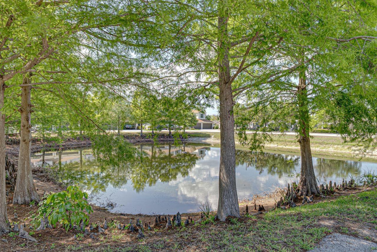 HERITAGE OAKS TOWNHOMES - Residential