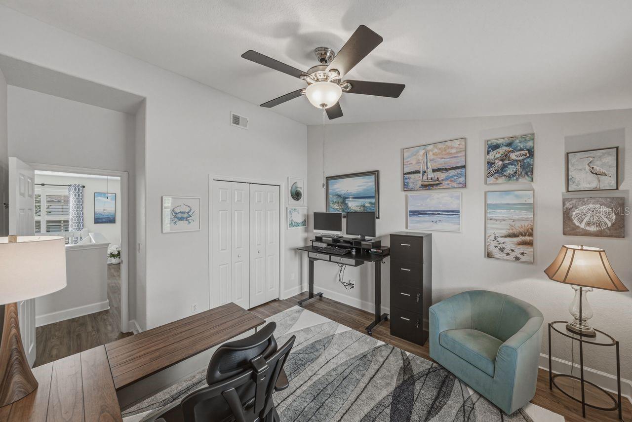 HERITAGE OAKS TOWNHOMES - Residential