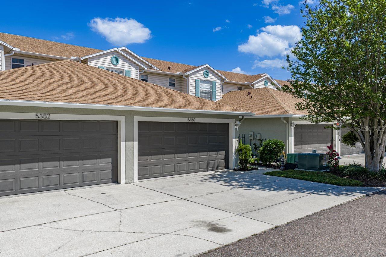 HERITAGE OAKS TOWNHOMES - Residential