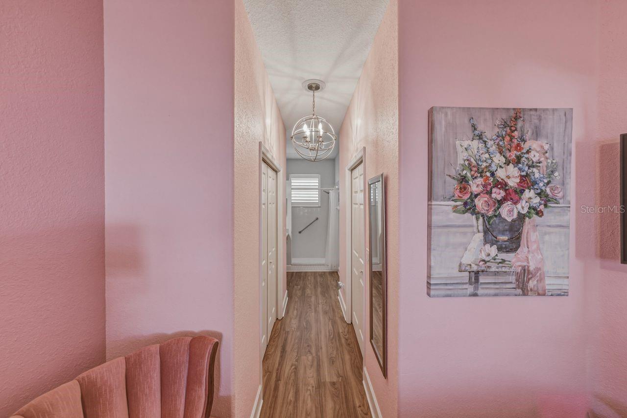 HERITAGE OAKS TOWNHOMES - Residential