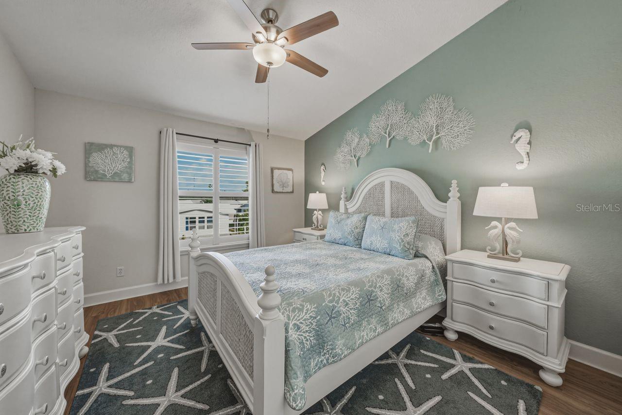 HERITAGE OAKS TOWNHOMES - Residential