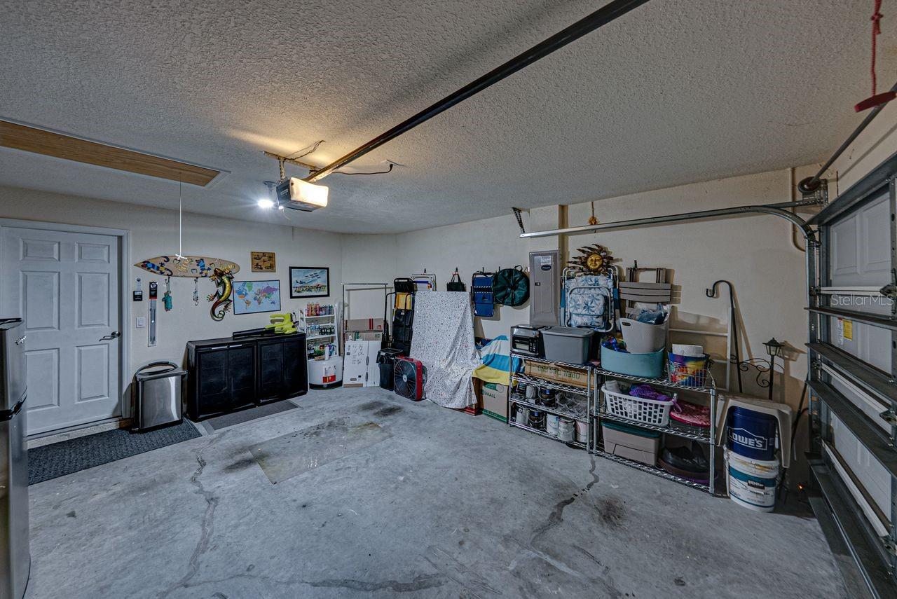 HERITAGE OAKS TOWNHOMES - Residential