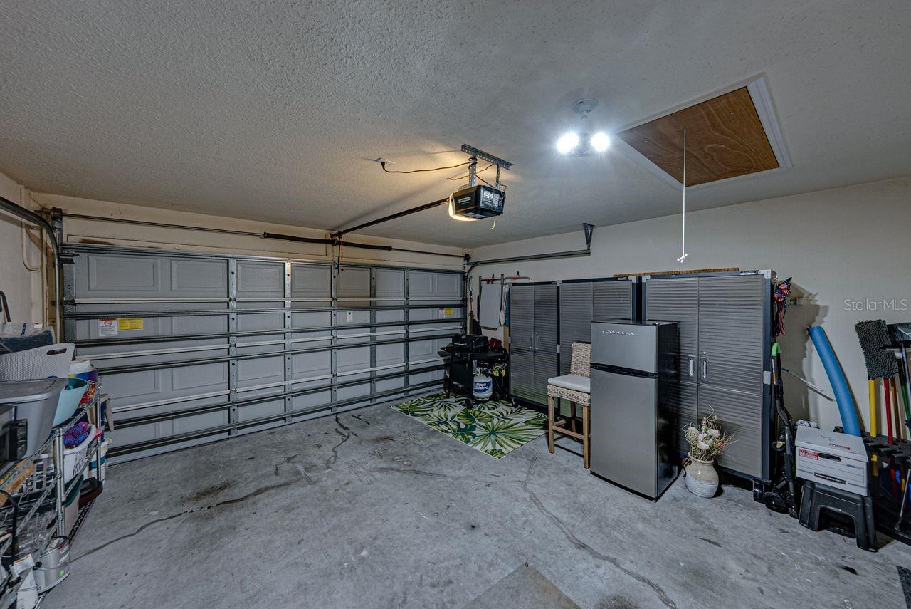 HERITAGE OAKS TOWNHOMES - Residential