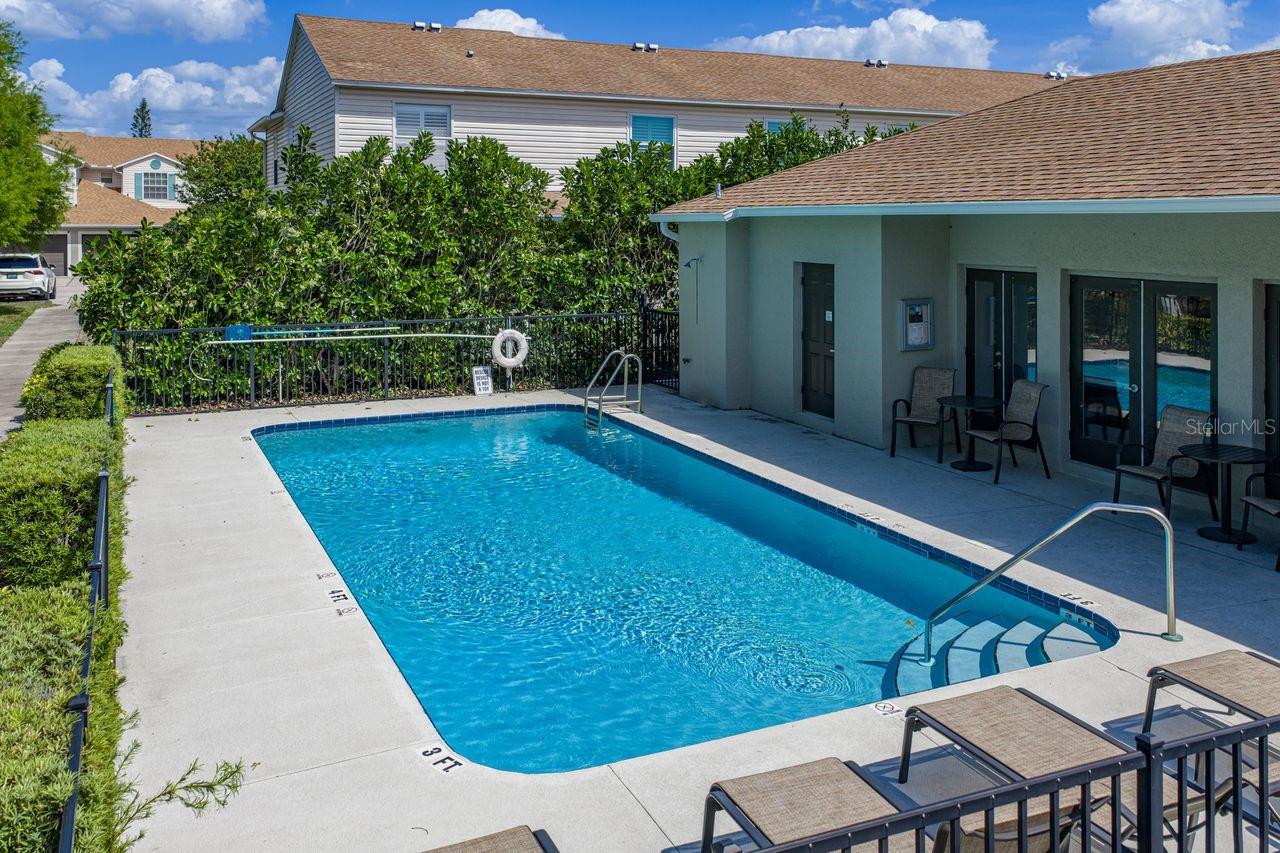 HERITAGE OAKS TOWNHOMES - Residential