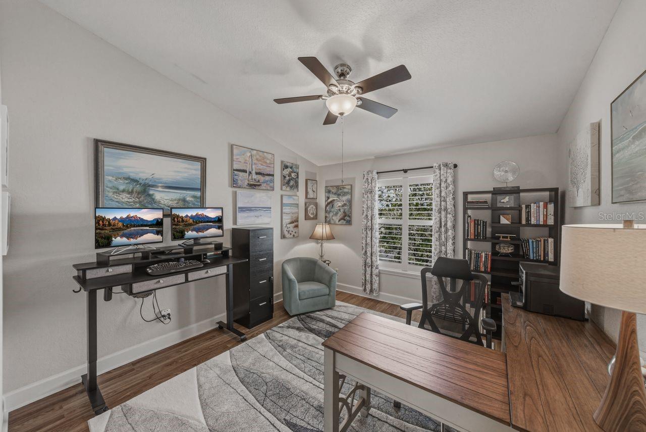 HERITAGE OAKS TOWNHOMES - Residential