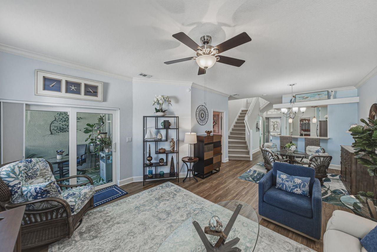 HERITAGE OAKS TOWNHOMES - Residential