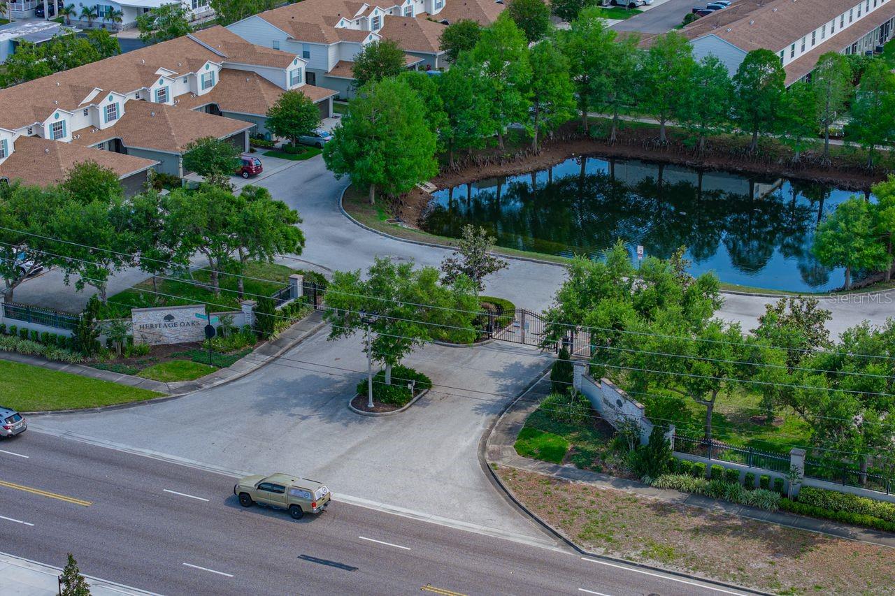 HERITAGE OAKS TOWNHOMES - Residential